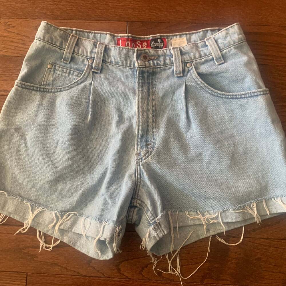 Vintage Levi's SilverTab‎ Loose Fit Denim Jean Shorts Light Wash Frayed USA